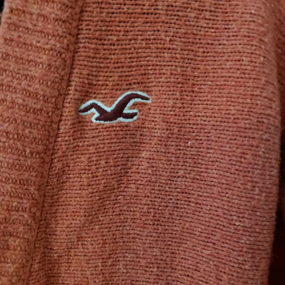 Vintage Hollister Y2K Sweater Medium V-Neck Xtra Long Sleeves Deep V Preppy Fall
